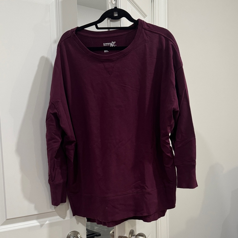 Terra & Sky Women's Deep Burgundy Sweatshirt